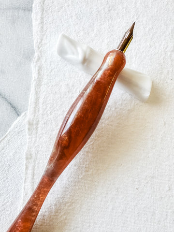 Calligraphy Pen Holder: Mars (straight)