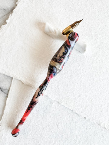 Calligraphy Pen Holder: Glory