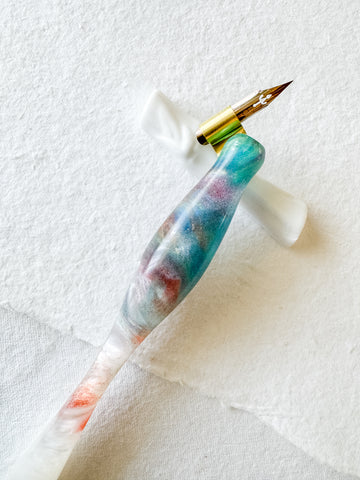 Calligraphy Pen Holder: Robin