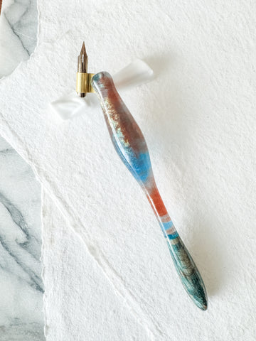 Calligraphy Pen Holder: Elm