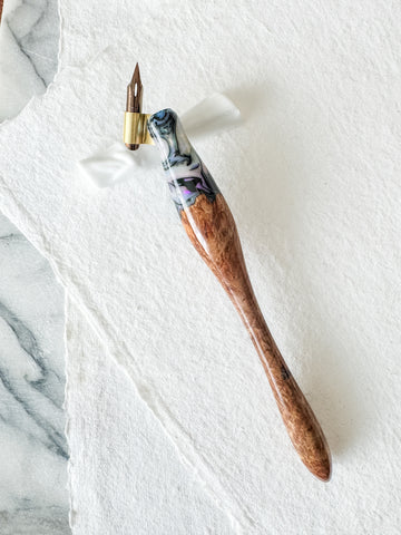 Calligraphy Pen Holder: Floral