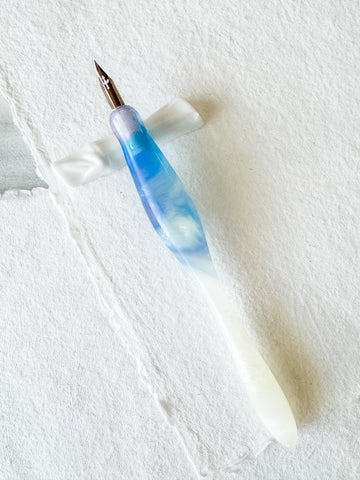 Calligraphy Pen Holder: Sky