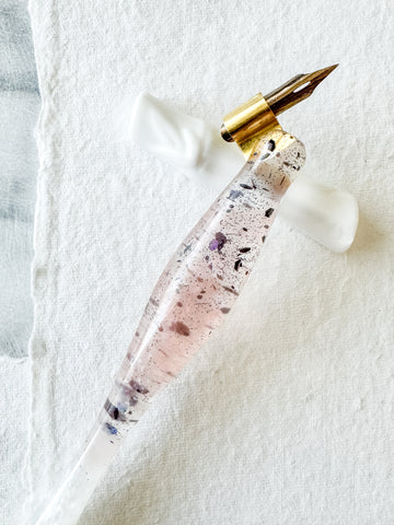 Calligraphy Pen Holder: Whisper