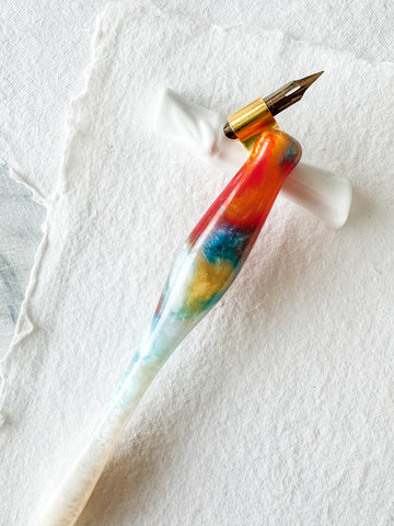 Calligraphy Pen Holder: Canicas