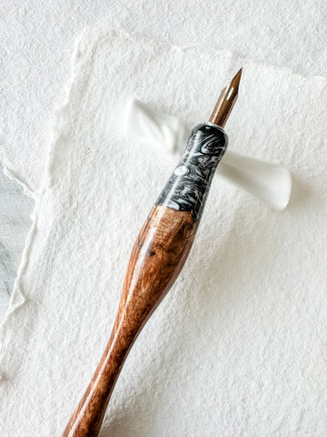 Calligraphy Pen Holder: Formalities (straight)