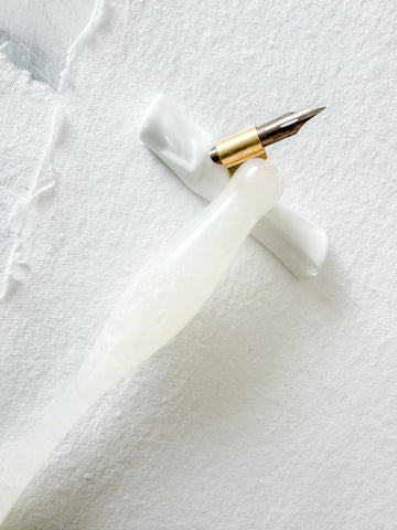 Calligraphy Pen Holder: Snowstorm