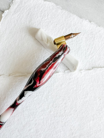 Calligraphy Pen Holder: Cardinalidae