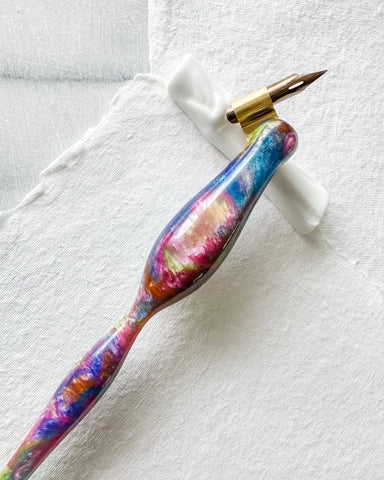 Calligraphy Pen Holder: Iris