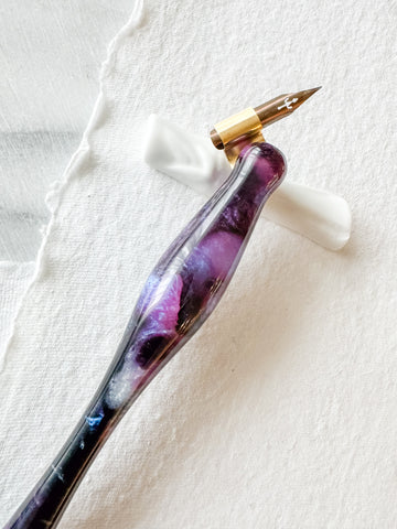 Calligraphy Pen Holder: Black Opal
